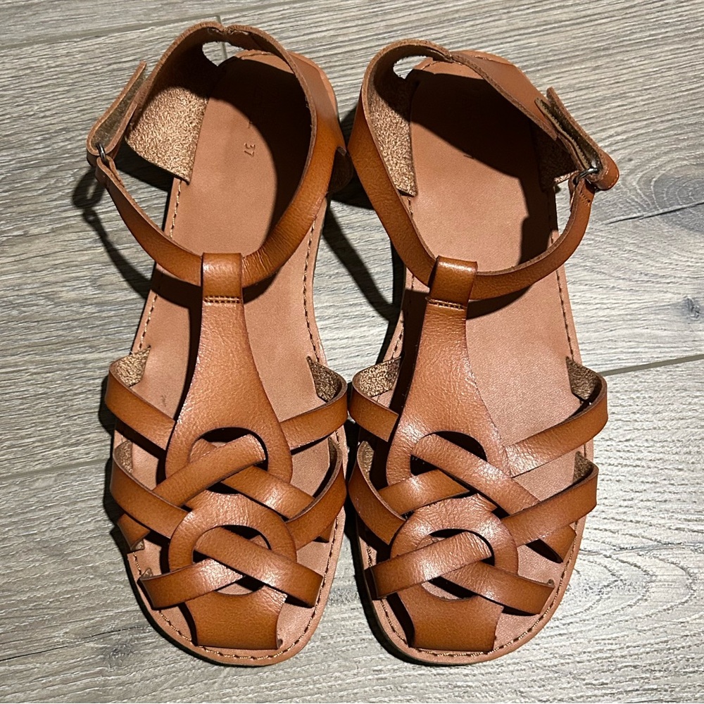 Zara Tan / Brown Leather Fisherman Sandals